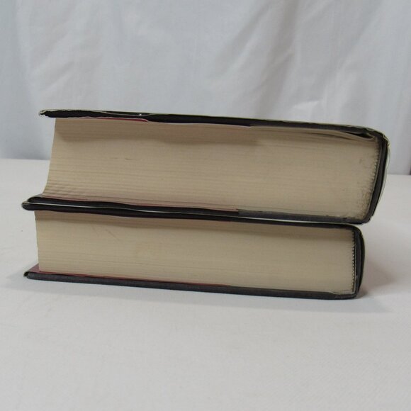 The Twilight Saga: 2 Hardcover Books Eclipse & Breaking Dawn by Stephenie Meyer - Picture 9 of 12